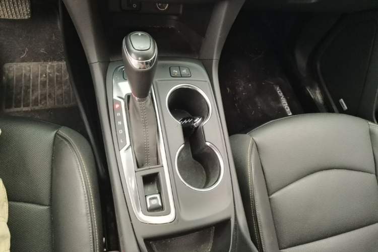 Used Chevrolet Equinox 2017 550T Automatic All-Wheel-Drive Huanjie Edition Gear Lever