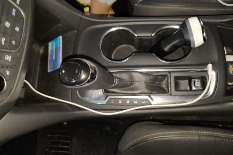 Used Chevrolet Equinox 2017 535T Automatic YuJie Edition Gear Lever