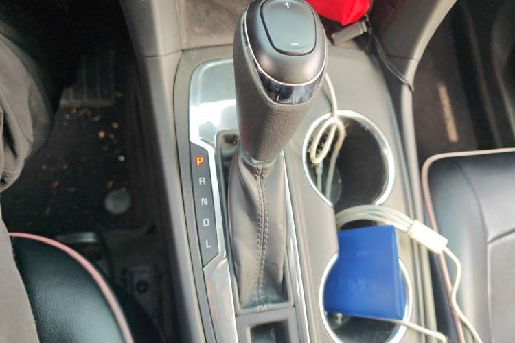 Used Chevrolet Equinox 2017 535T Automatic Lingjie Edition Gear Lever