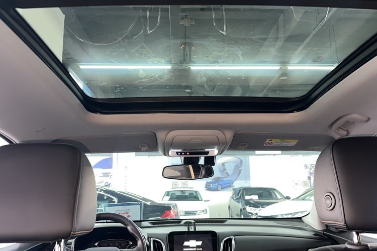 Used Chevrolet Equinox 2017 535T Automatic YuJie Edition Headliner