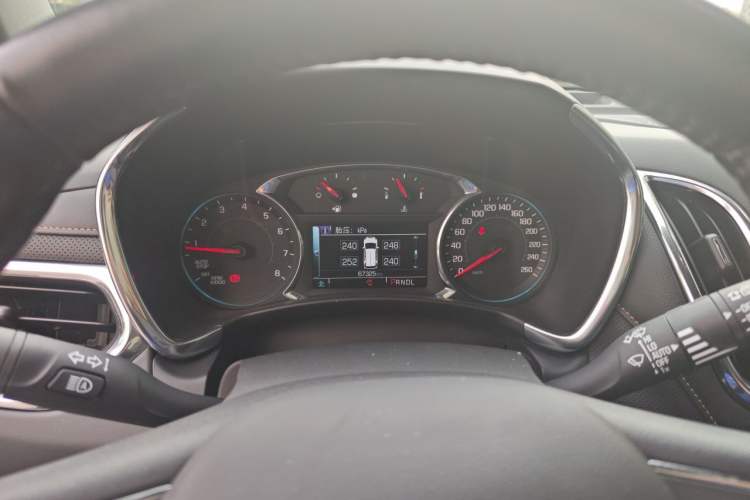 Used Chevrolet Equinox 2017 550T Automatic All-Wheel-Drive Huanjie Edition Instrument Cluster