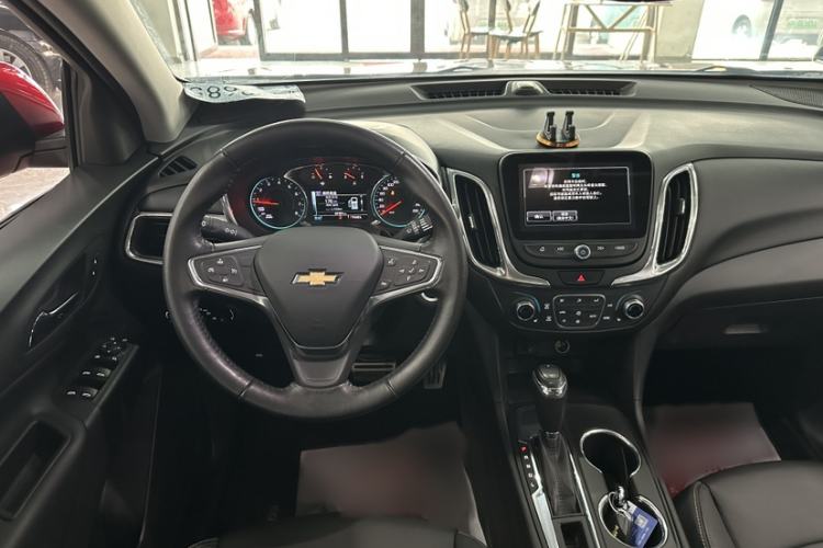 Used Chevrolet Equinox 2017 535T Automatic YuJie Edition Interior 1