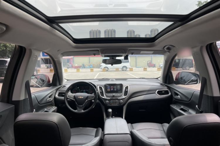 Used Chevrolet Equinox 2017 535T Automatic YuJie Edition Interior 2
