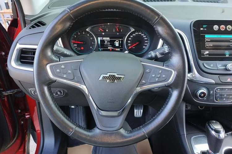 Used Chevrolet Equinox 2017 535T Automatic YuJie Edition Interior 2