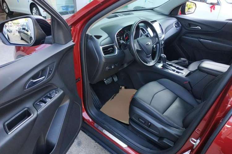 Used Chevrolet Equinox 2017 535T Automatic YuJie Edition Interior 4