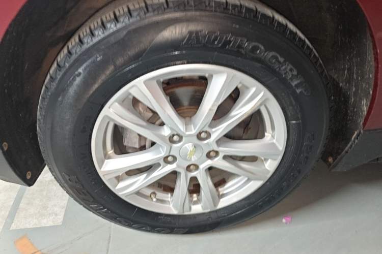 Used Chevrolet Equinox 2017 535T Automatic YuJie Edition Left Front Wheel Hub