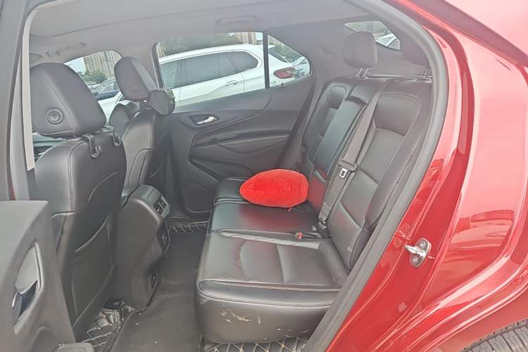 Used Chevrolet Equinox 2017 550T Automatic All-Wheel-Drive Huanjie Edition Left Rear Seat