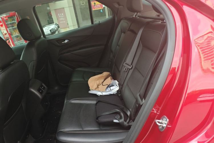 Used Chevrolet Equinox 2017 550T Automatic All-Wheel-Drive Huanjie Edition Left Rear Seat