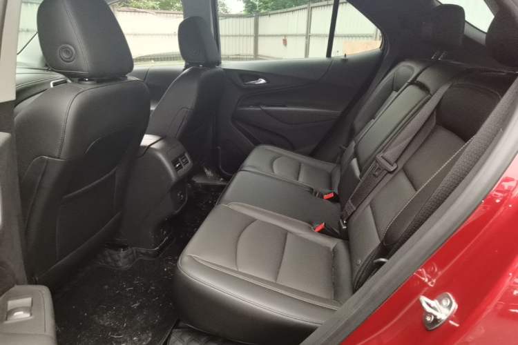 Used Chevrolet Equinox 2017 550T Automatic All-Wheel-Drive Huanjie Edition Left Rear Seat