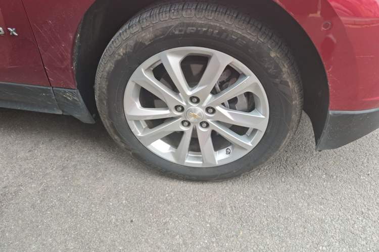 Used Chevrolet Equinox 2017 550T Automatic All-Wheel-Drive Huanjie Edition Right Front Wheel Hub
