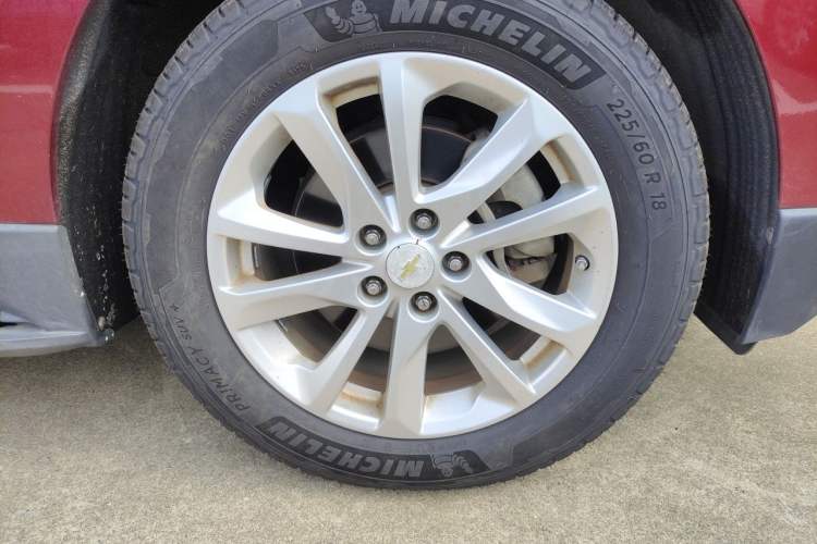 Used Chevrolet Equinox 2017 550T Automatic All-Wheel-Drive Top-Tier Version Right Front Wheel Hub