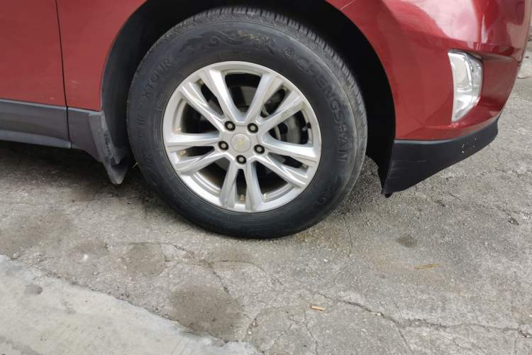 Used Chevrolet Equinox 2017 535T Automatic YuJie Edition Right Front Wheel Hub