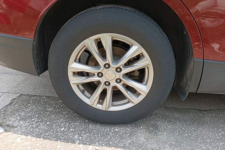 Used Chevrolet Equinox 2017 535T Automatic YuJie Edition Right Rear Wheel Hub
