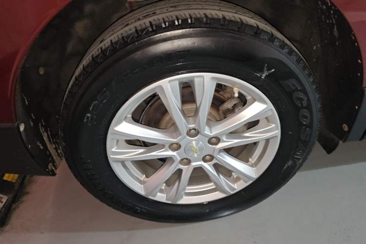 Used Chevrolet Equinox 2017 535T Automatic YuJie Edition Right Rear Wheel Hub