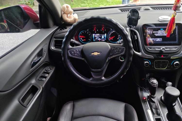 Used Chevrolet Equinox 2017 535T Automatic YuJie Edition Steering Wheel