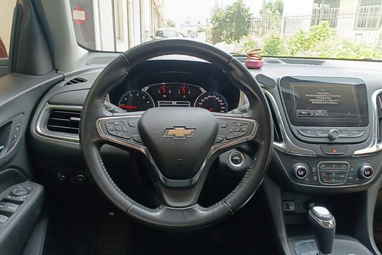 Used Chevrolet Equinox 2017 535T Automatic YuJie Edition Steering Wheel
