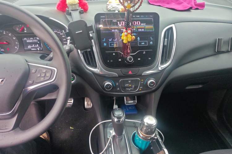Used Chevrolet Equinox 2017 535T Automatic Chijie Edition Audio And AC Panel