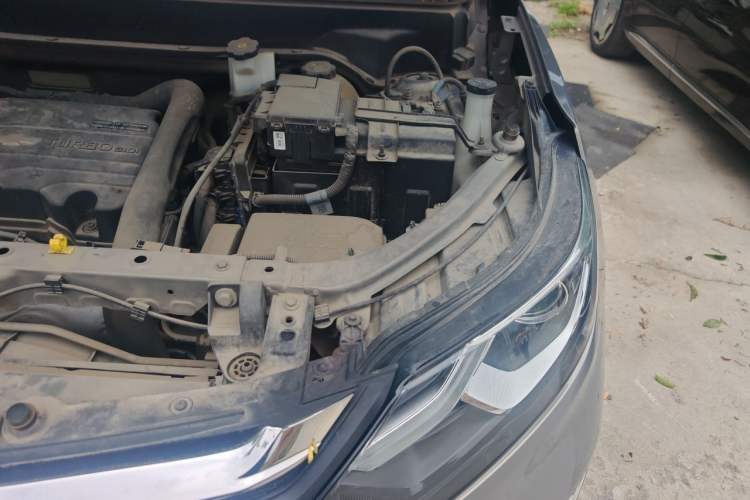 Used Chevrolet Equinox 2017 535T Automatic YuJie Edition Engine Bay Left