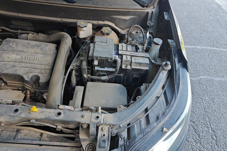 Used Chevrolet Equinox 2017 535T Automatic Chijie Edition Engine Bay Left