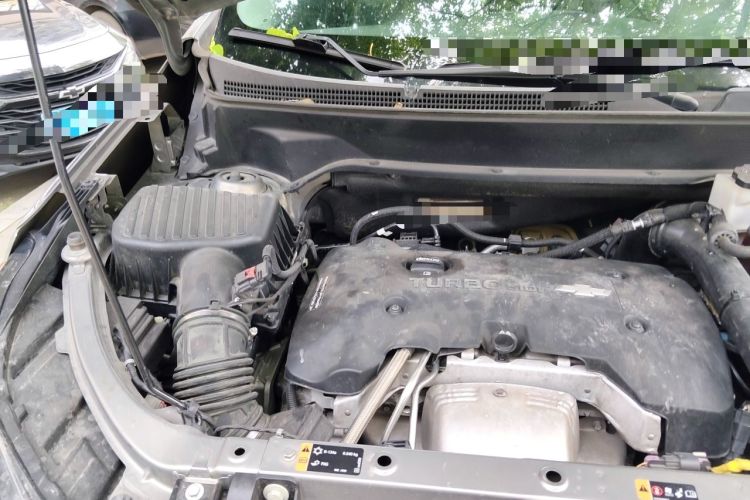 Used Chevrolet Equinox 2017 550T Automatic All-Wheel-Drive Huanjie Edition Engine Bay Right