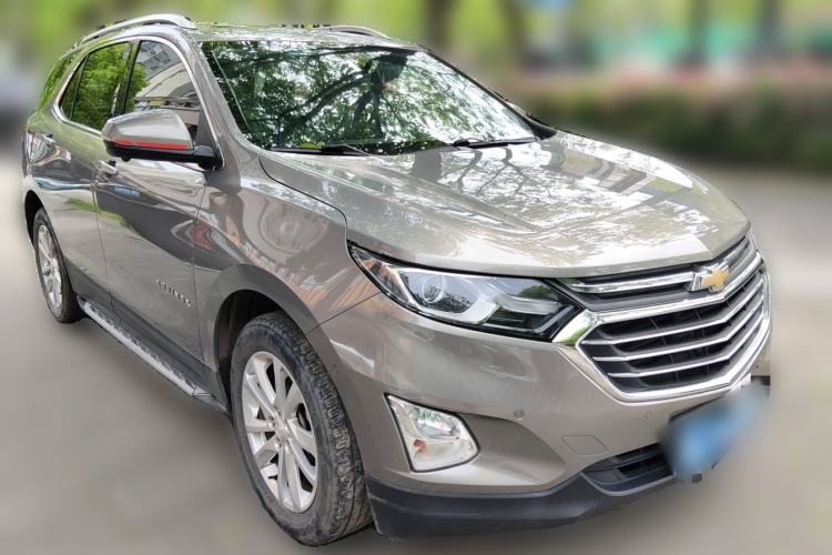 Used Chevrolet Equinox 2017 550T Automatic All-Wheel-Drive Huanjie Edition Front Right 45 Deg