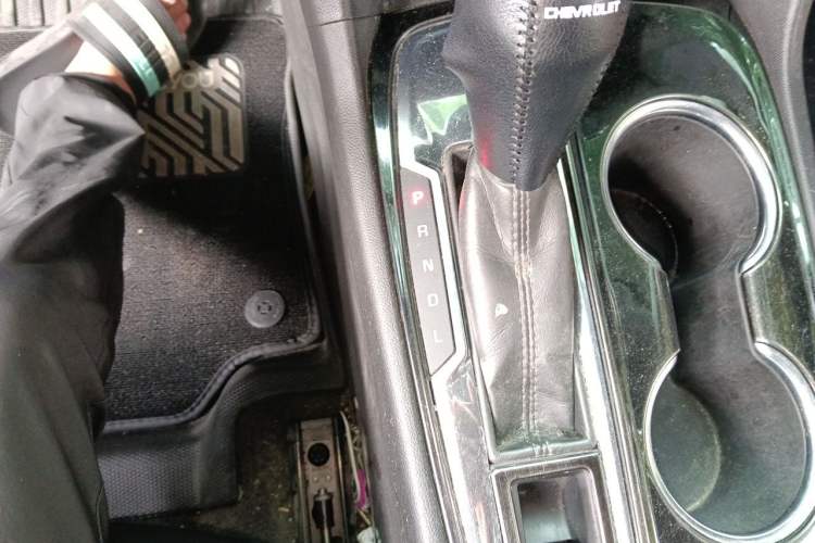 Used Chevrolet Equinox 2017 535T Automatic YuJie Edition Gear Lever