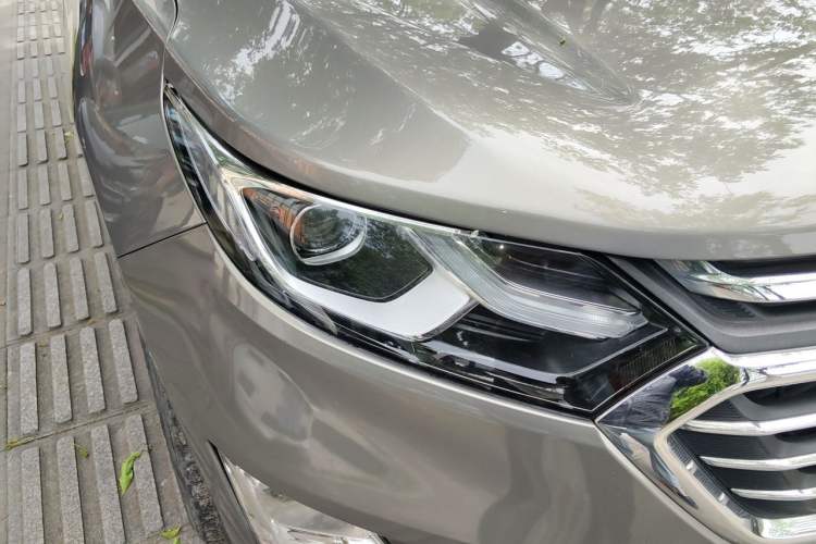 Used Chevrolet Equinox 2017 550T Automatic All-Wheel-Drive Huanjie Edition Right Front Headlight