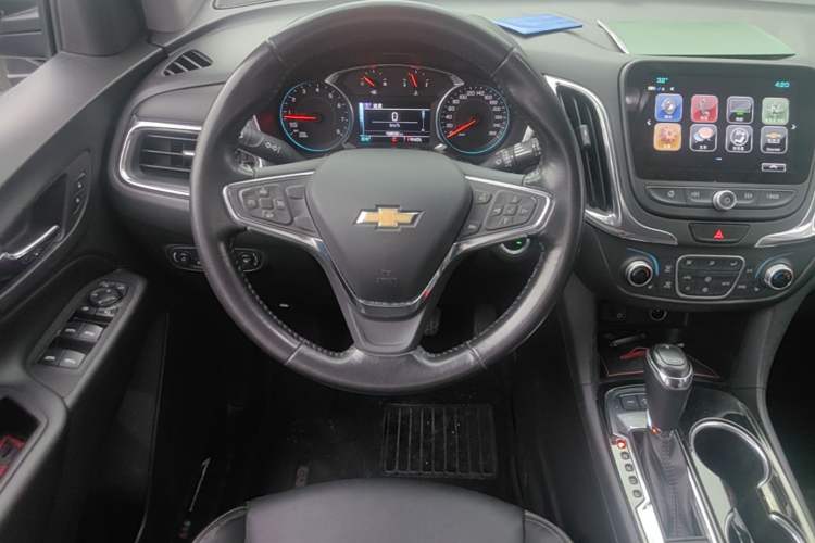 Used Chevrolet Equinox 2017 550T Automatic All-Wheel-Drive Top-Tier Version Steering Wheel