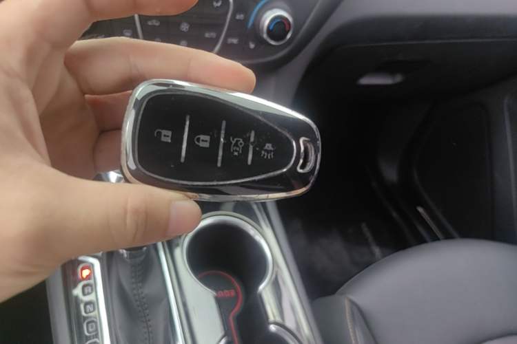 Used Chevrolet Equinox 2017 550T Automatic All-Wheel-Drive Top-Tier Version Vehicle Key