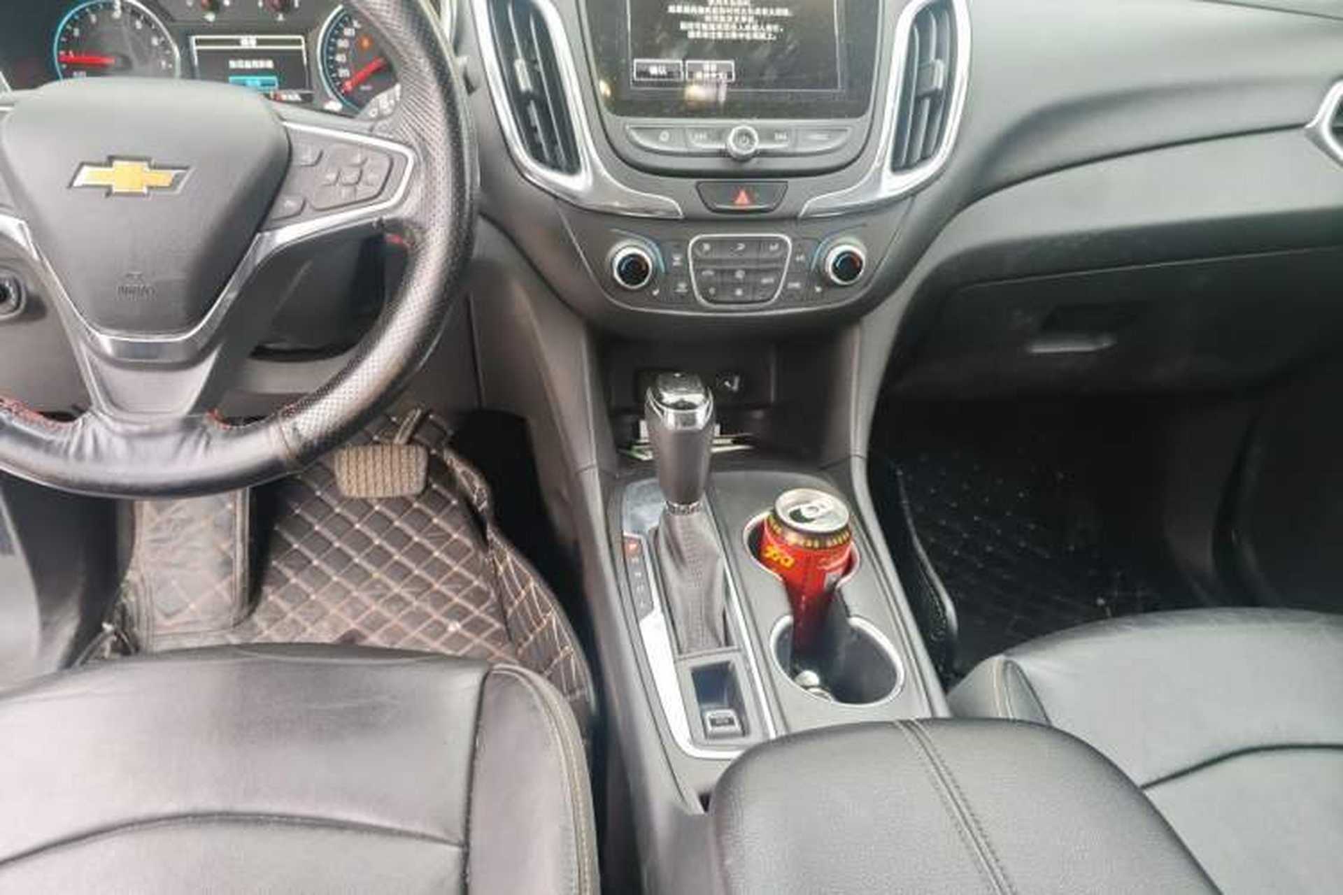 Used Chevrolet Equinox 2017 535T Automatic YuJie Edition Audio And AC Panel