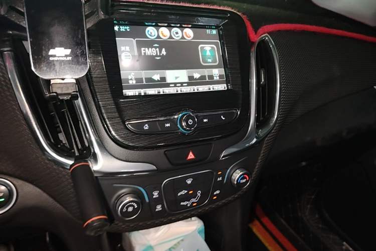 Used Chevrolet Equinox 2017 535T Automatic Chijie Edition Audio And AC Panel