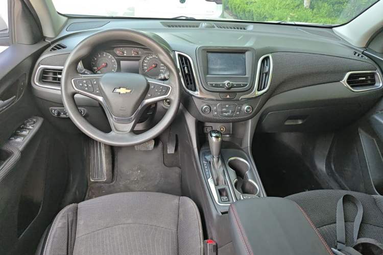 Used Chevrolet Equinox 2017 535T Automatic Chijie Edition Center Console