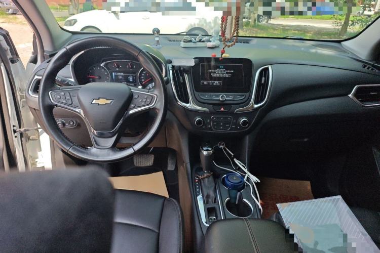 Used Chevrolet Equinox 2017 535T Automatic YuJie Edition Center Console