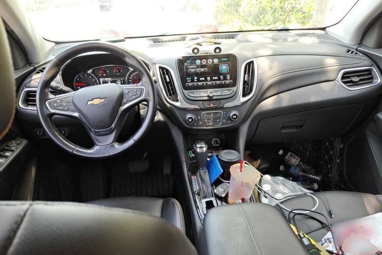 Used Chevrolet Equinox 2017 535T Automatic YuJie Edition Center Console