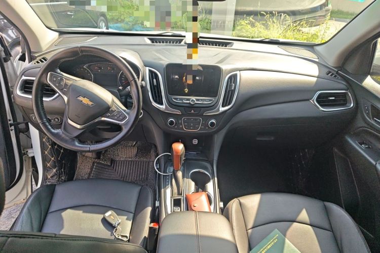 Used Chevrolet Equinox 2017 535T Automatic YuJie Edition Center Console