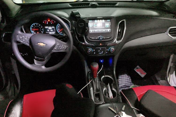 Used Chevrolet Equinox 2017 535T Automatic Chijie Edition Center Console