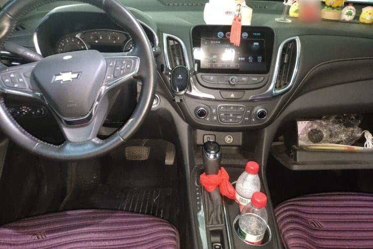 Used Chevrolet Equinox 2017 535T Automatic YuJie Edition Center Console