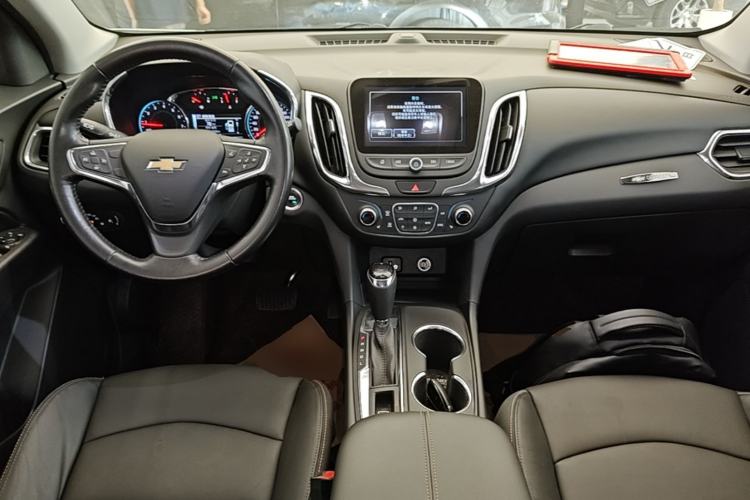 Used Chevrolet Equinox 2017 535T Automatic YuJie Edition Center Console