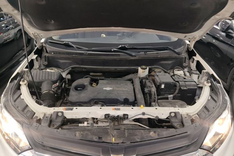 Used Chevrolet Equinox 2017 535T Automatic Chijie Edition Engine Bay