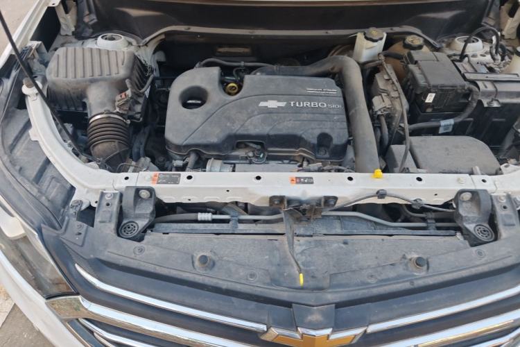 Used Chevrolet Equinox 2017 535T Automatic Chijie Edition Engine Bay