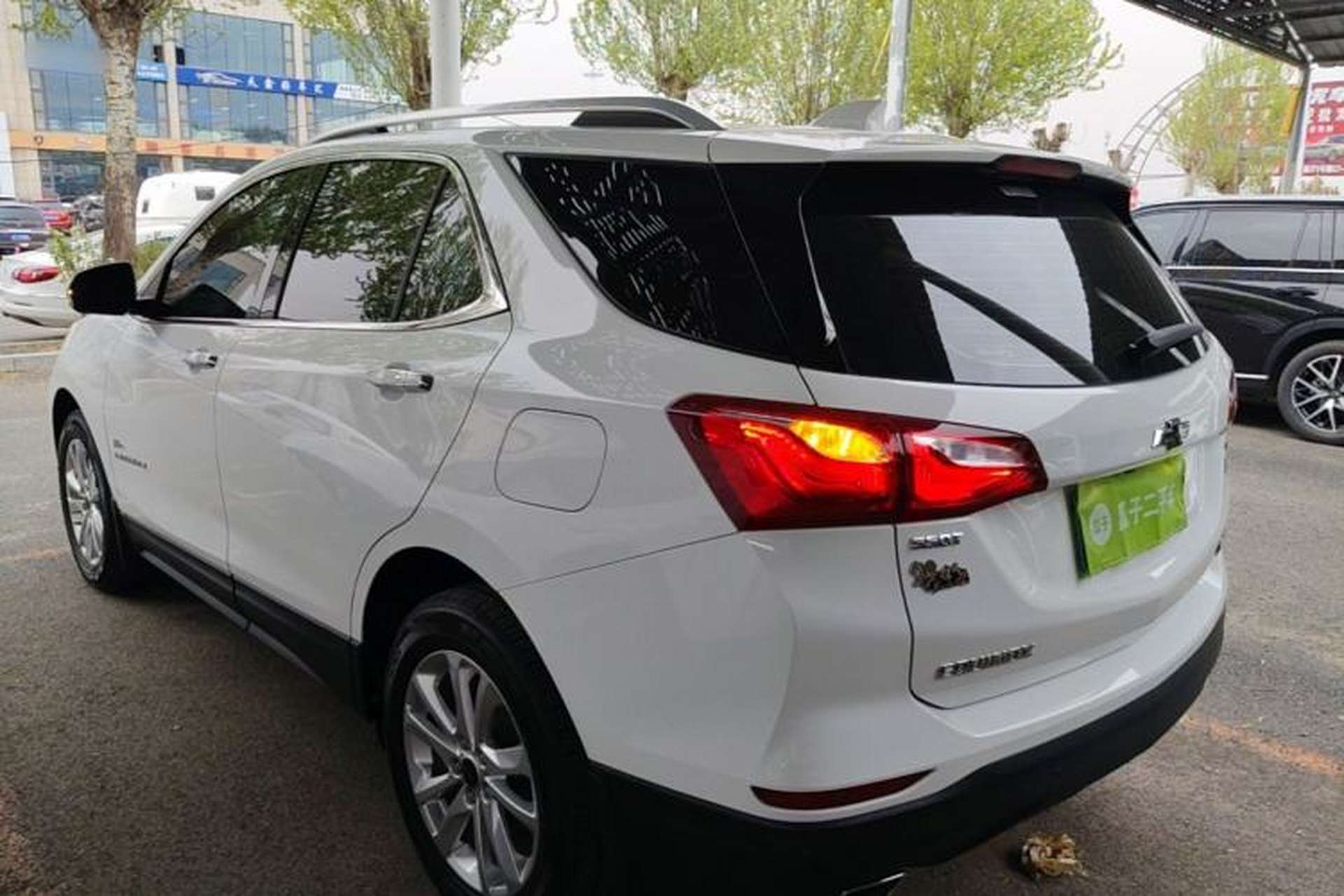 Used Chevrolet Equinox 2017 550T Automatic All-Wheel-Drive Huanjie Edition Exterior 2