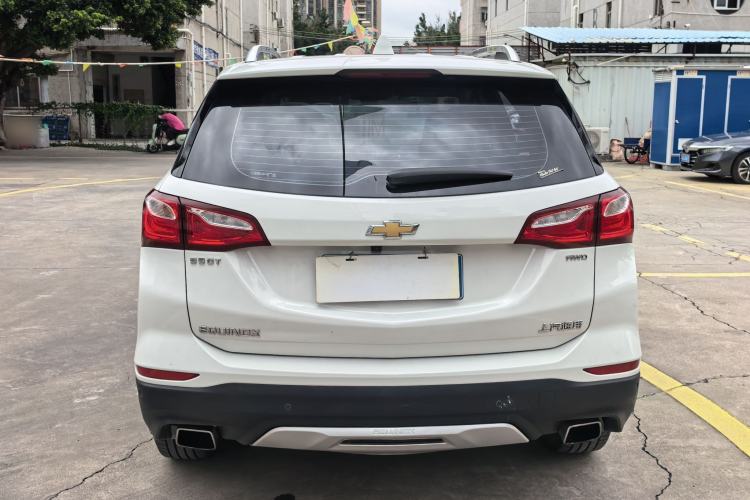 Used Chevrolet Equinox 2017 550T Automatic All-Wheel-Drive Huanjie Edition Exterior 4