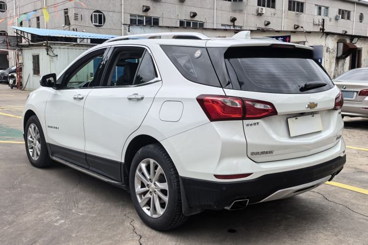 Used Chevrolet Equinox 2017 550T Automatic All-Wheel-Drive Huanjie Edition Exterior 5