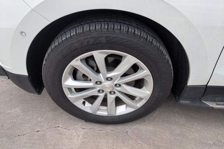 Used Chevrolet Equinox 2017 550T Automatic All-Wheel-Drive Huanjie Edition Exterior 6