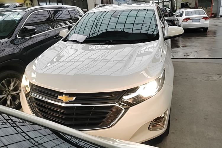 Used Chevrolet Equinox 2017 550T Automatic All-Wheel-Drive Top-Tier Version Front