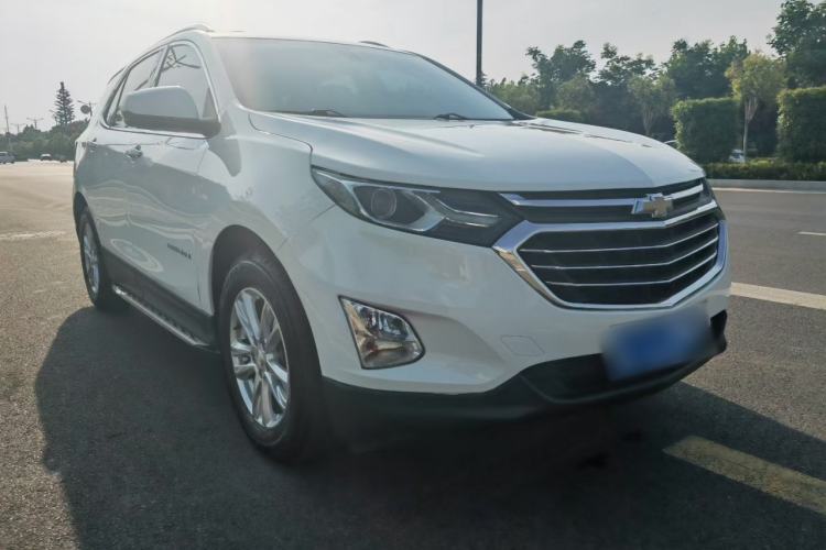 Used Chevrolet Equinox 2017 535T Automatic YuJie Edition Front Right 45 Deg