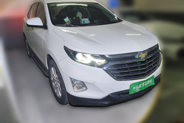 Used Chevrolet Equinox 2017 550T Automatic All-Wheel-Drive Huanjie Edition Front Right 45 Deg