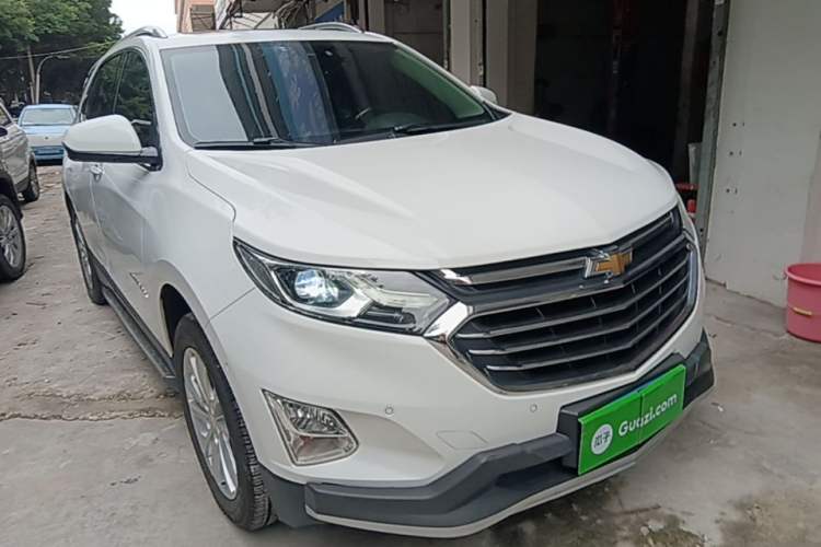 Used Chevrolet Equinox 2017 550T Automatic All-Wheel-Drive Huanjie Edition Front Right 45 Deg