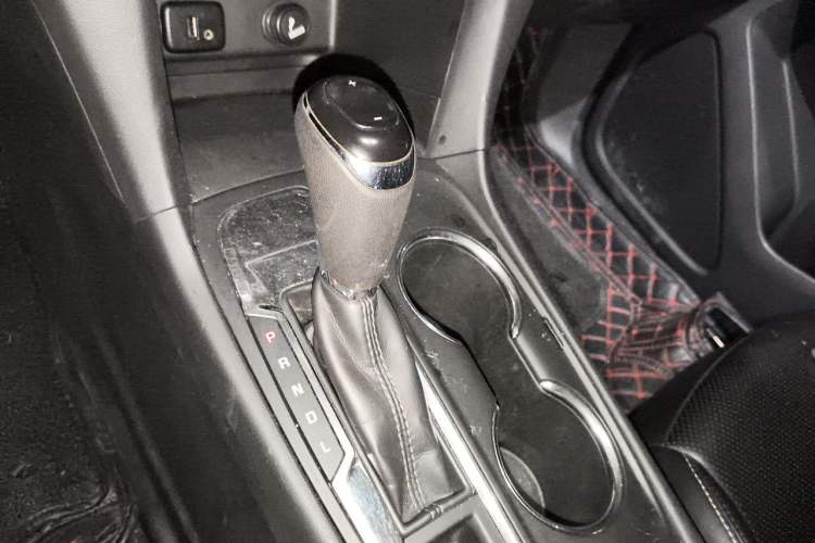 Used Chevrolet Equinox 2017 535T Automatic Chijie Edition Gear Lever