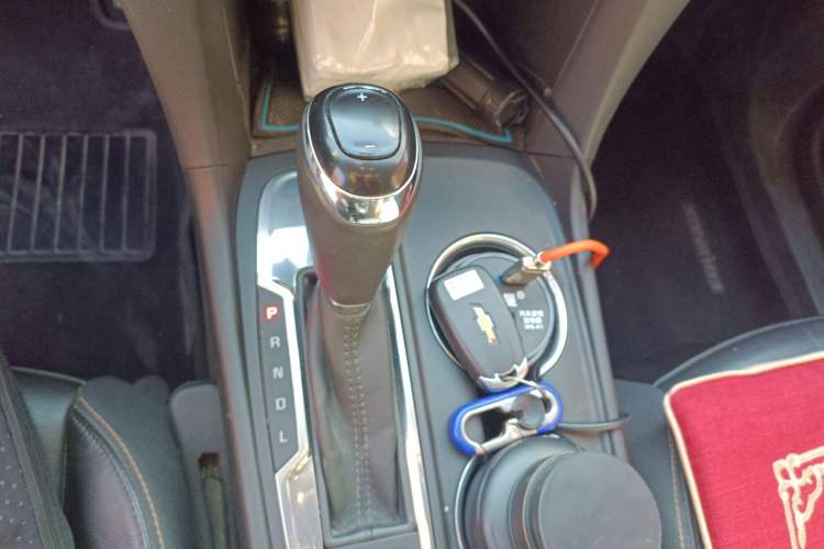 Used Chevrolet Equinox 2017 535T Automatic YuJie Edition Gear Lever